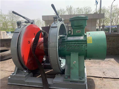 華礦重工一批調度絞車發(fā)往陜西延安