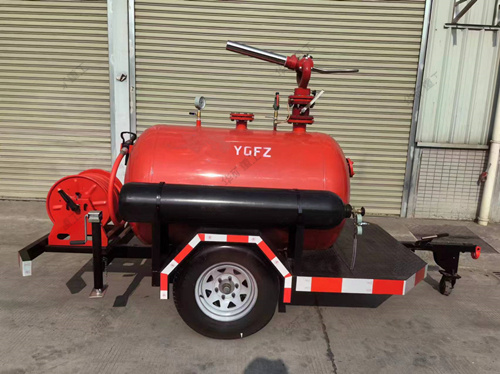 華礦集團熱銷產品移動式干粉滅火裝置發(fā)往河北